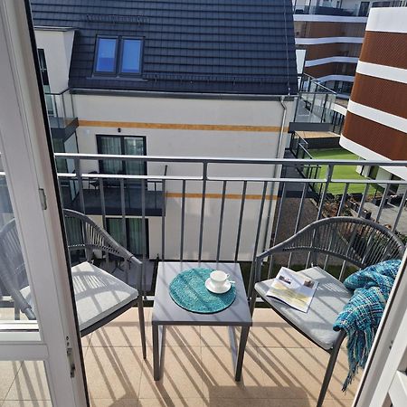 Stylish Vacation Apartment With Parking In Miedzyzdroje By Noclegi Renters Екстер'єр фото