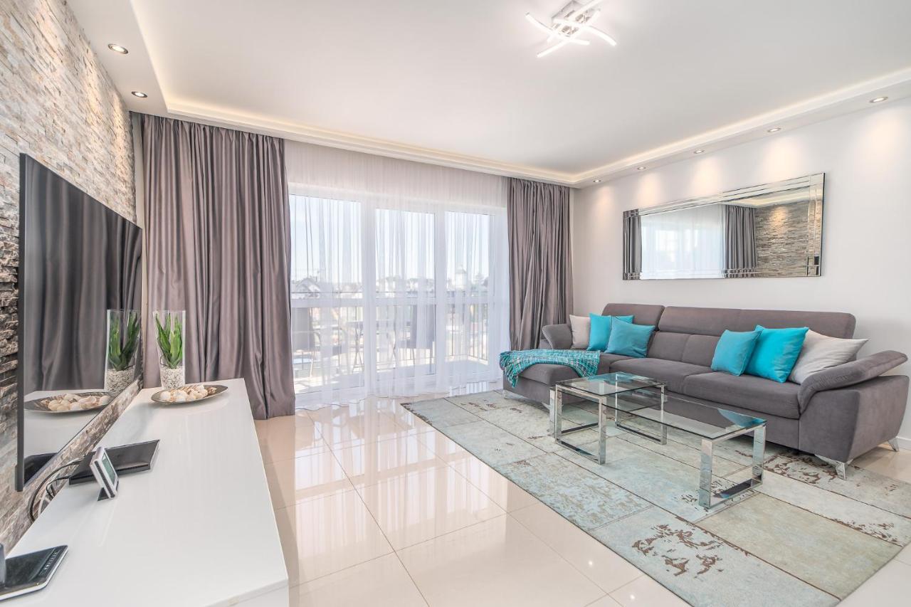 Stylish Vacation Apartment With Parking In Miedzyzdroje By Noclegi Renters Екстер'єр фото