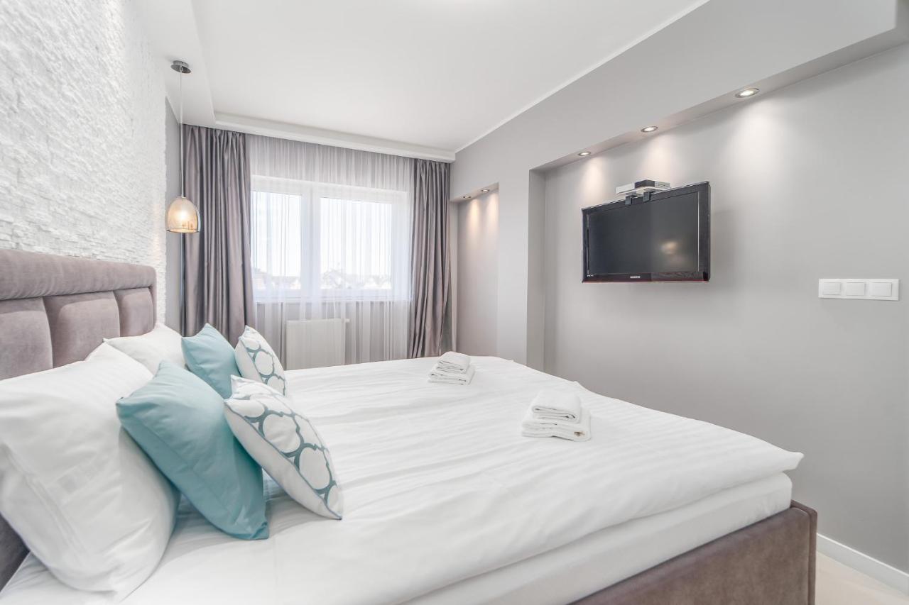 Stylish Vacation Apartment With Parking In Miedzyzdroje By Noclegi Renters Екстер'єр фото