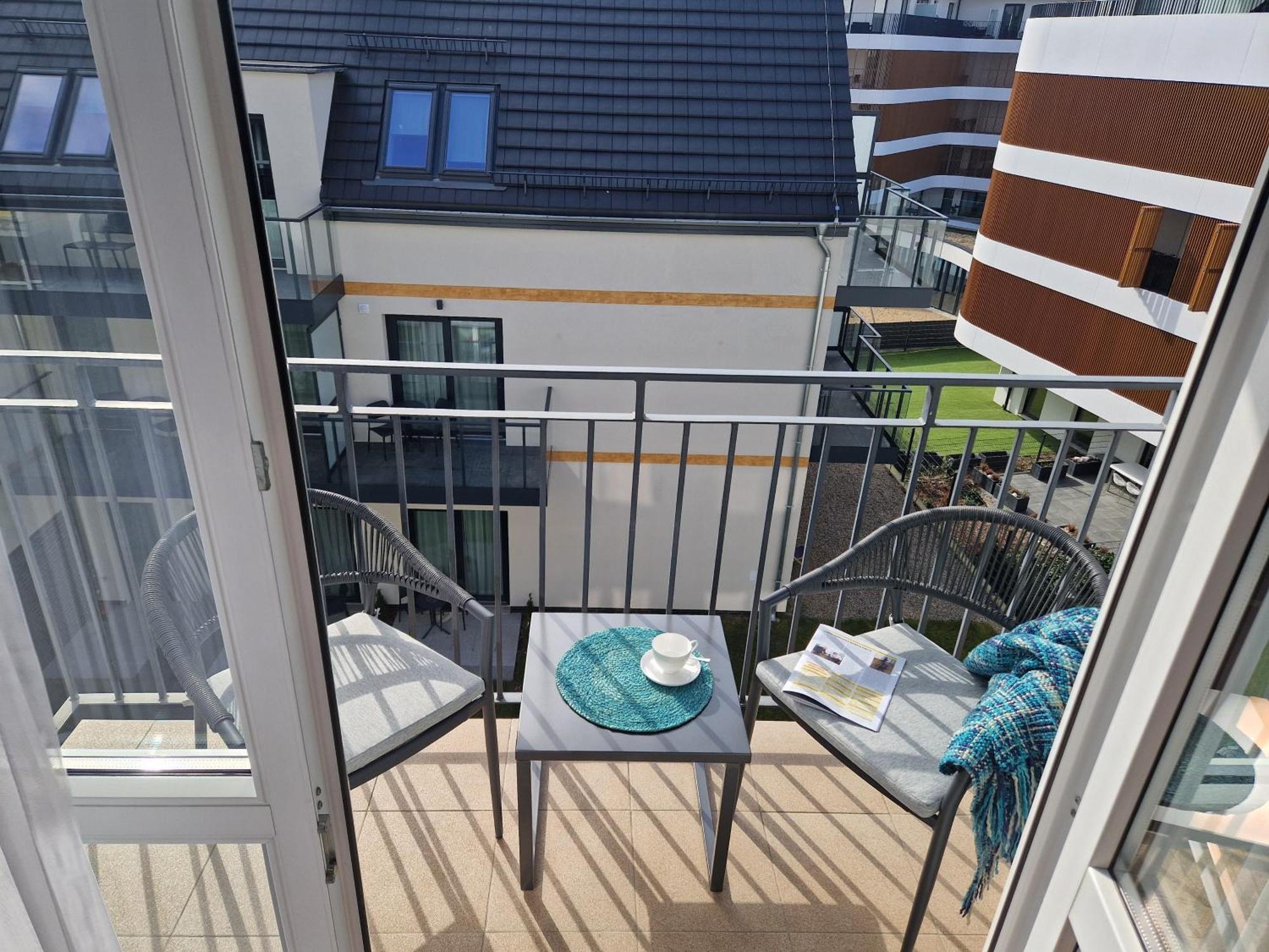 Stylish Vacation Apartment With Parking In Miedzyzdroje By Noclegi Renters Екстер'єр фото